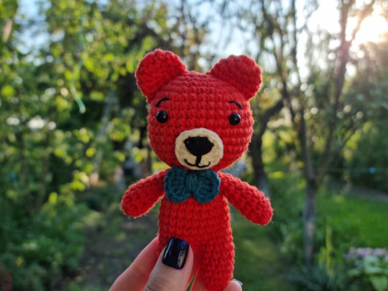 Tiny teddy bear amigurumi crochet pattern