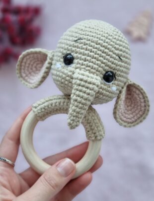 Elephant baby rattle crochet pattern