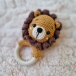Lion baby rattle crochet pattern
