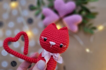 Valentine Cat crochet pattern